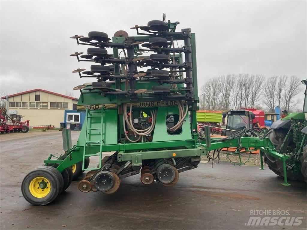 John Deere 750A 6m Precision sowing machines