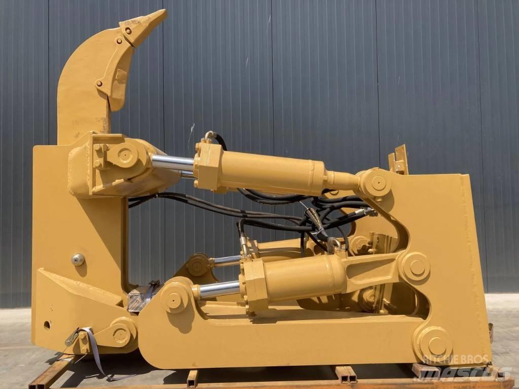 CAT D8T Scarifiers