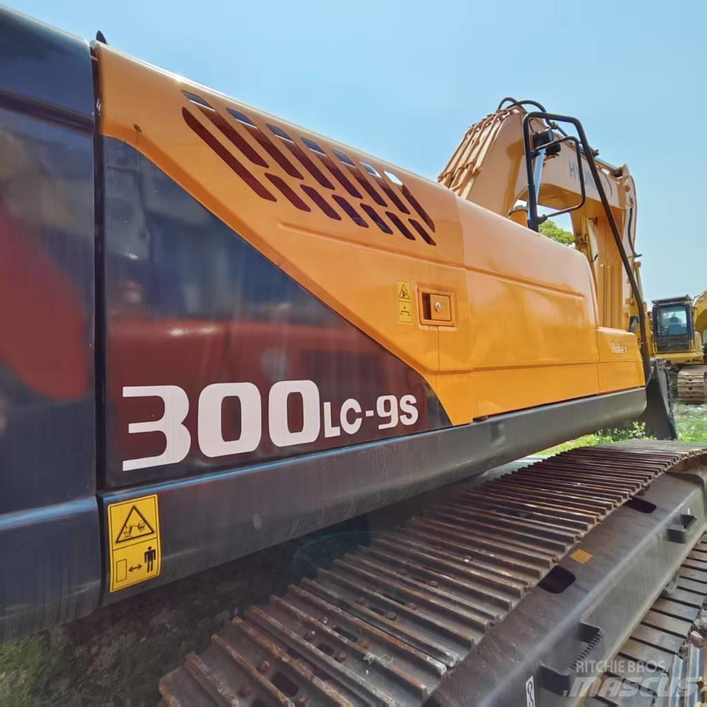 Hyundai Robex 300 LC Crawler excavators