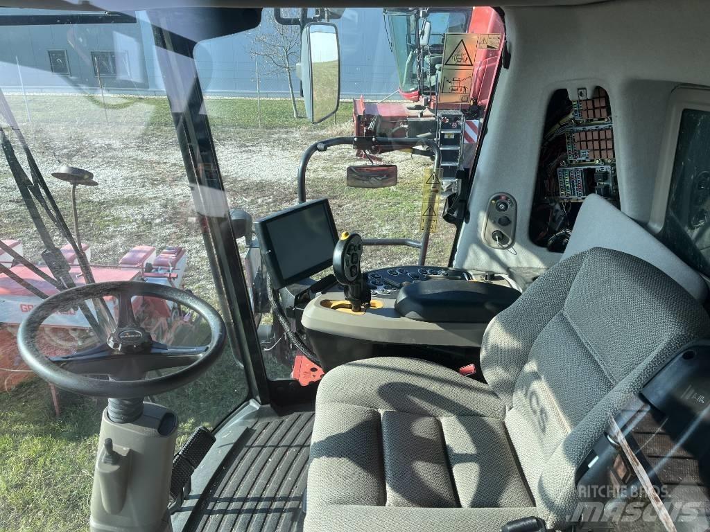 Case IH AF6140 Combine harvesters