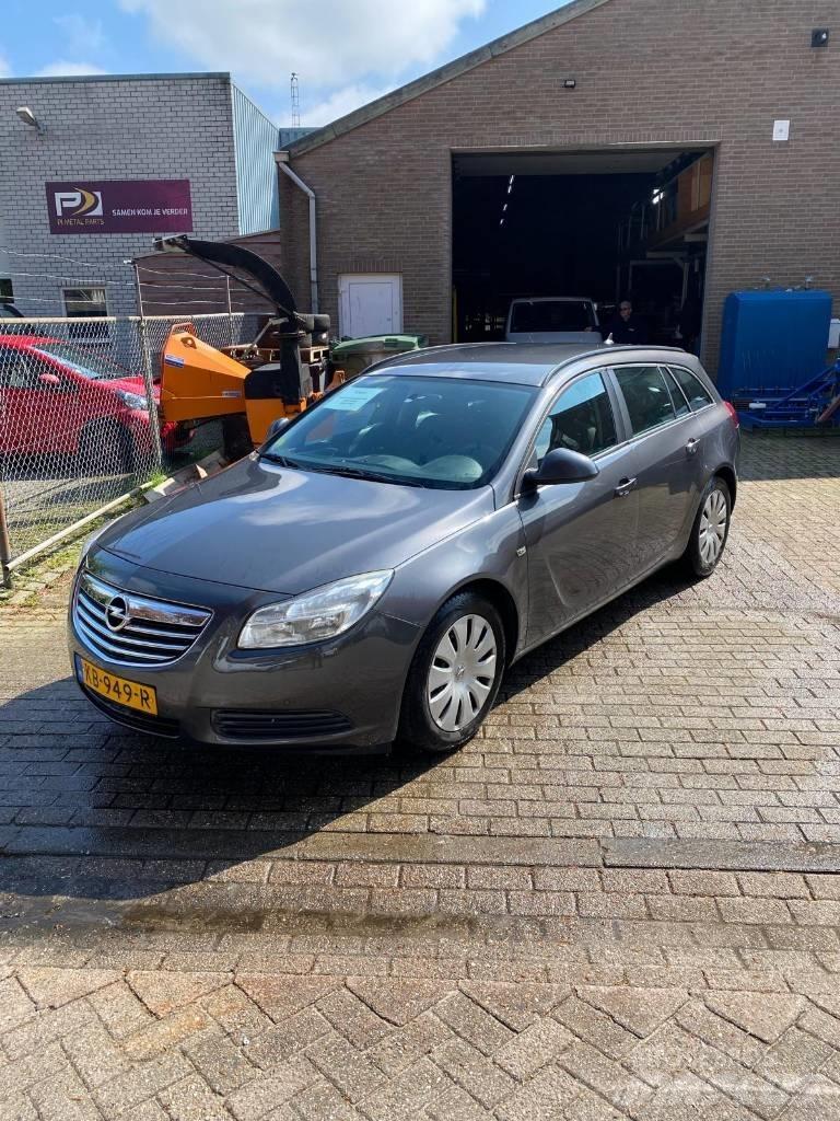 Opel Insignia Cars