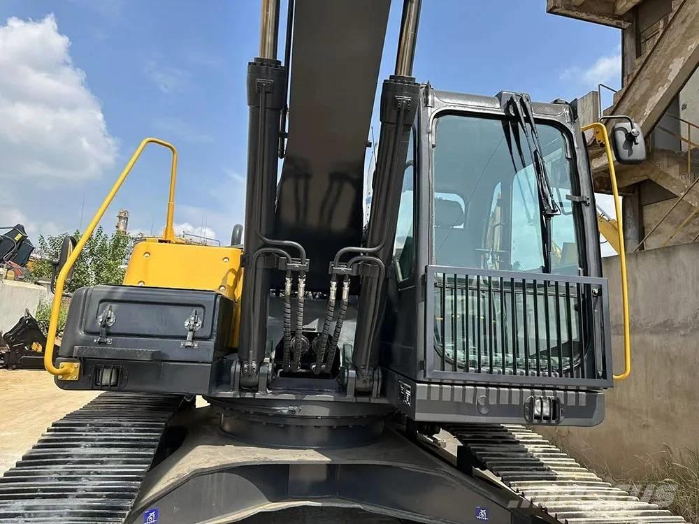 Volvo EC240D Crawler excavators