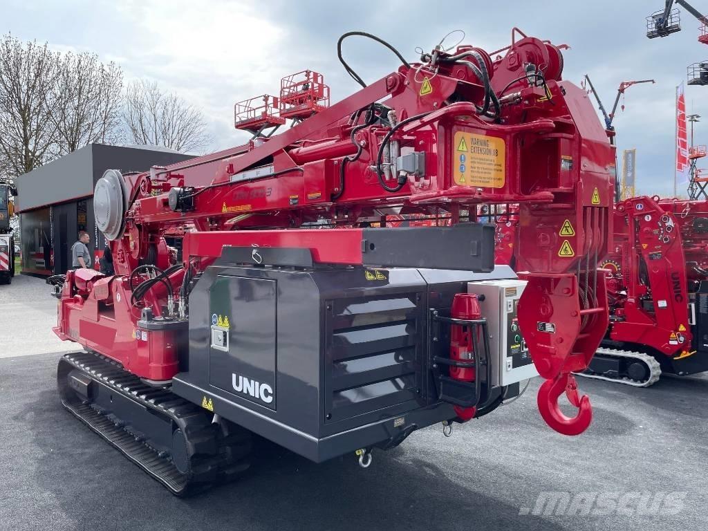 Unic URW-806-3 Tracked cranes