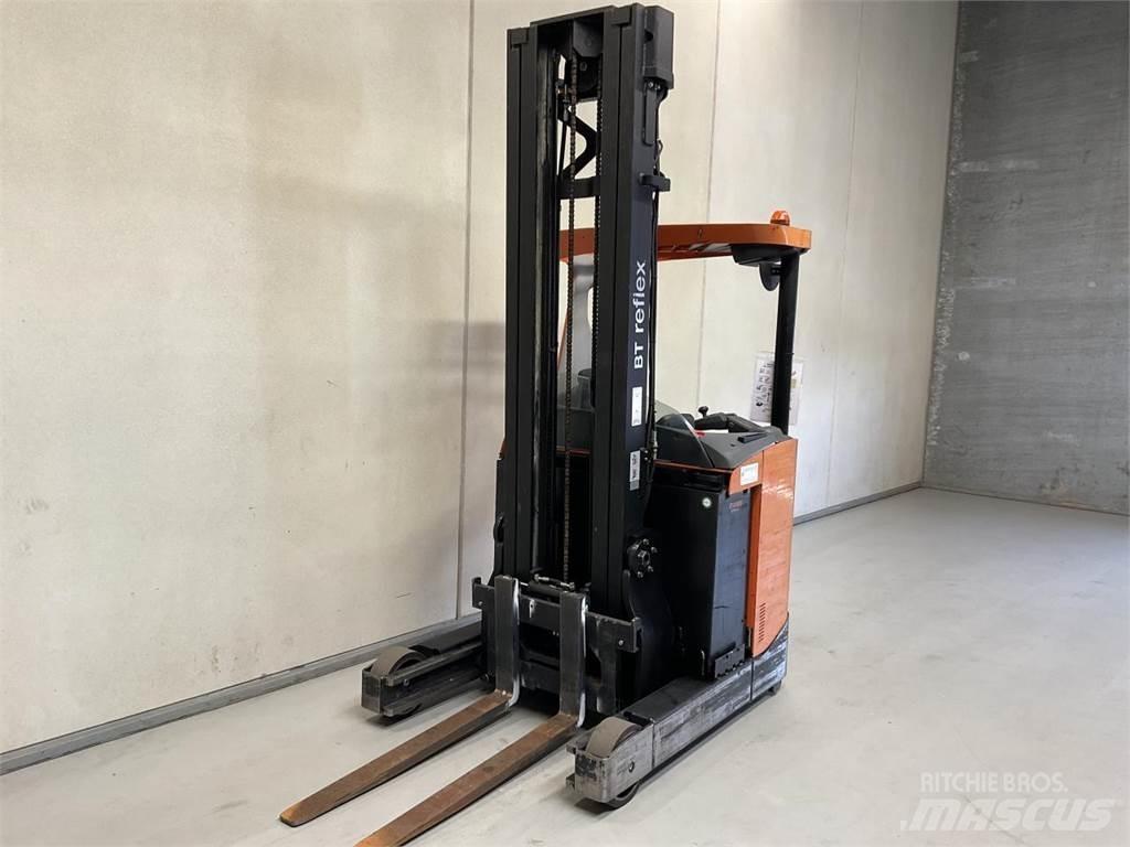BT RRE160 Reach trucks