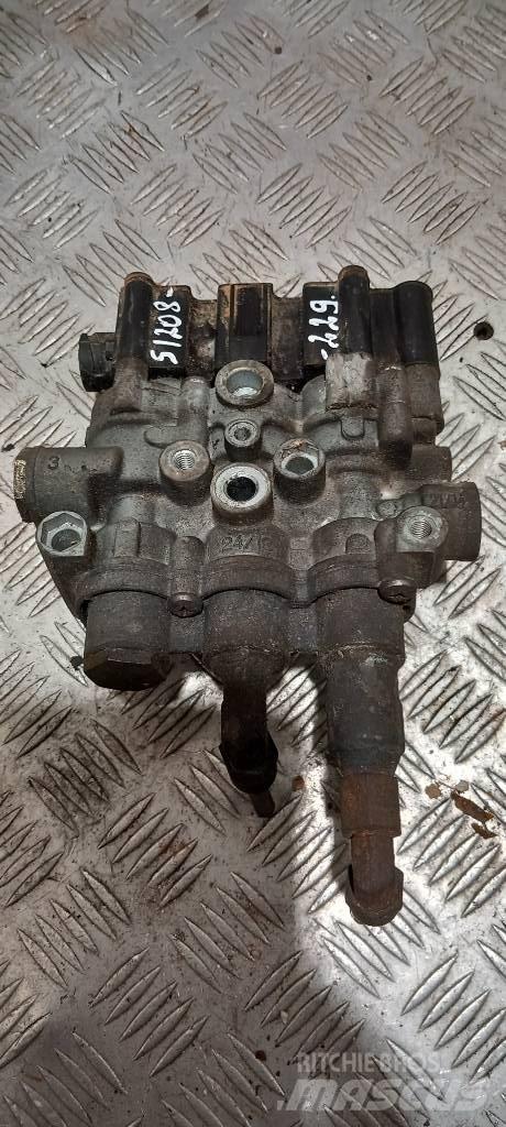 Scania 94 D.   1383958 Brakes