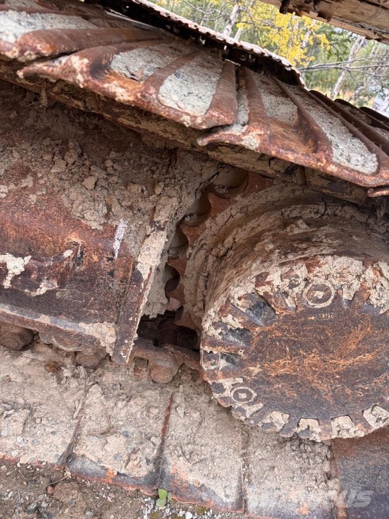 CAT 323 D L Crawler excavators