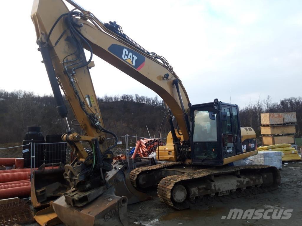 CAT 323 D L Crawler excavators