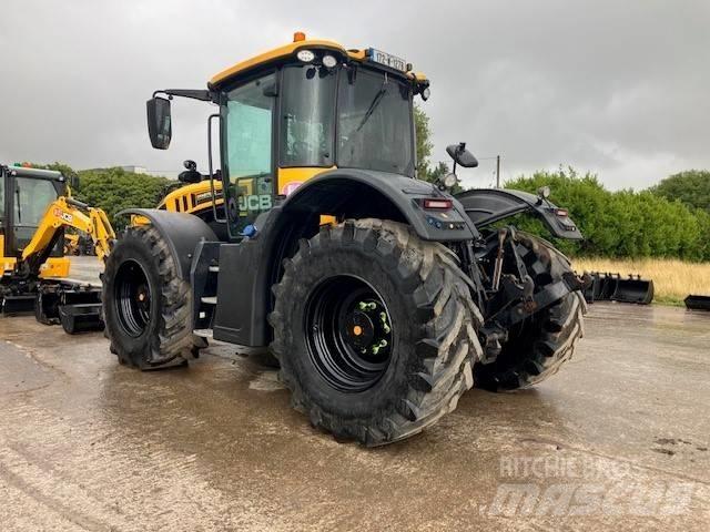 JCB Fastrac 4220 Tractors