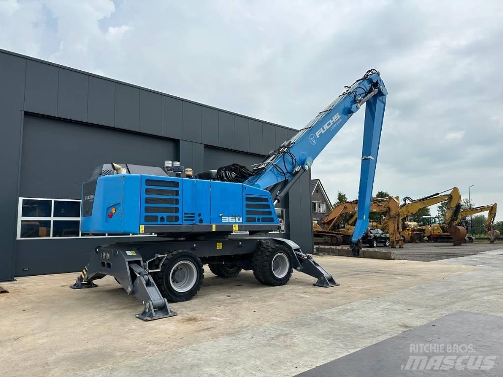 Fuchs MHL 360 F Waste / industry handlers