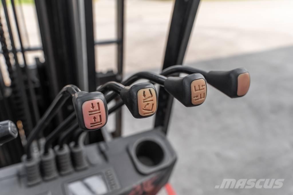 Manitou MI 30 D Diesel trucks