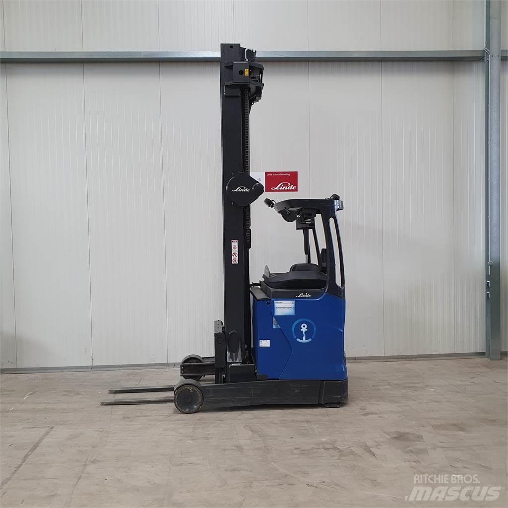 Linde R16HD Reach trucks