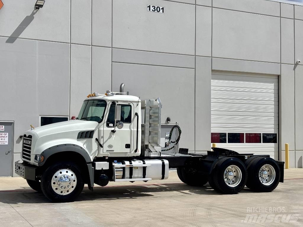 Mack Granite Tractor Units