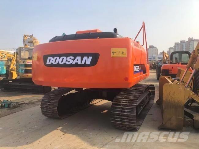 Doosan DH 225 LC-9 Crawler excavators