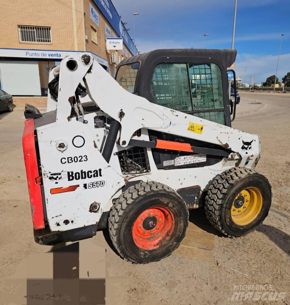 Bobcat S 570 Skid steer loaders
