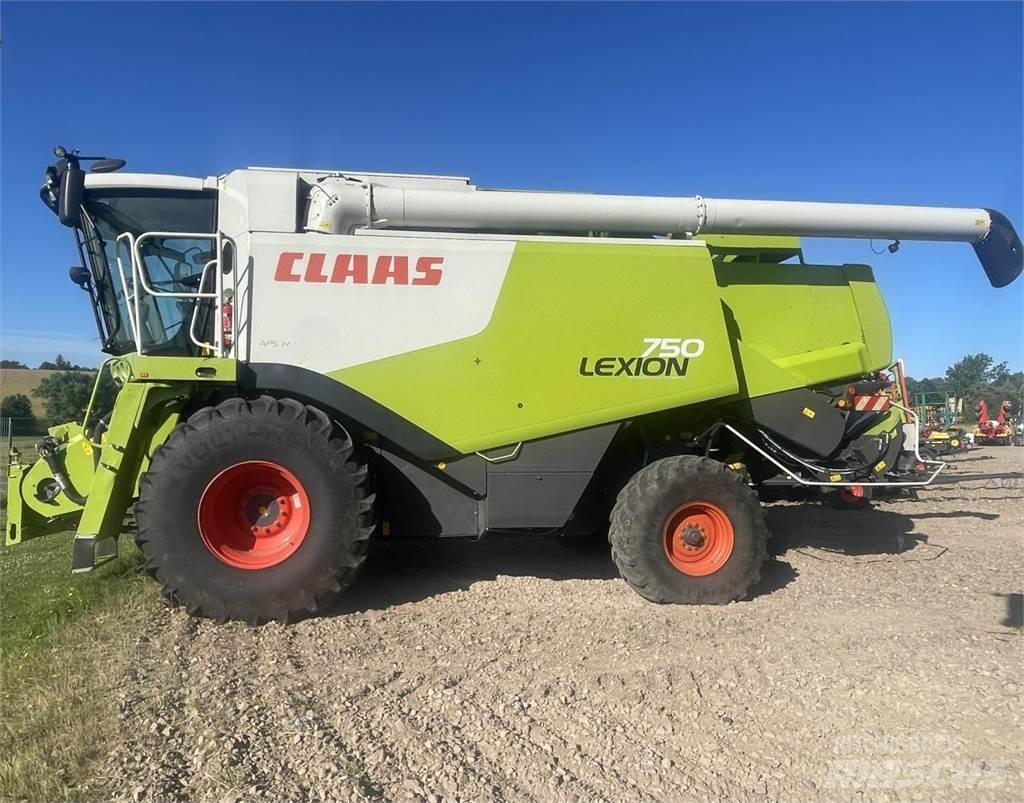 CLAAS Lexion 750 Combine harvesters