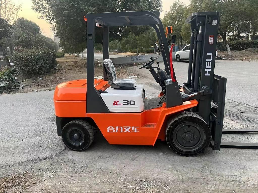 Heli FD30 Diesel trucks