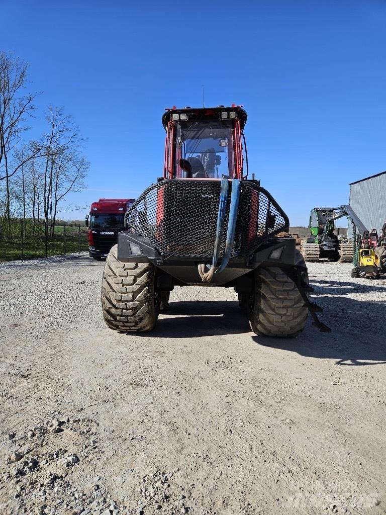 Komatsu 895 Forwarders