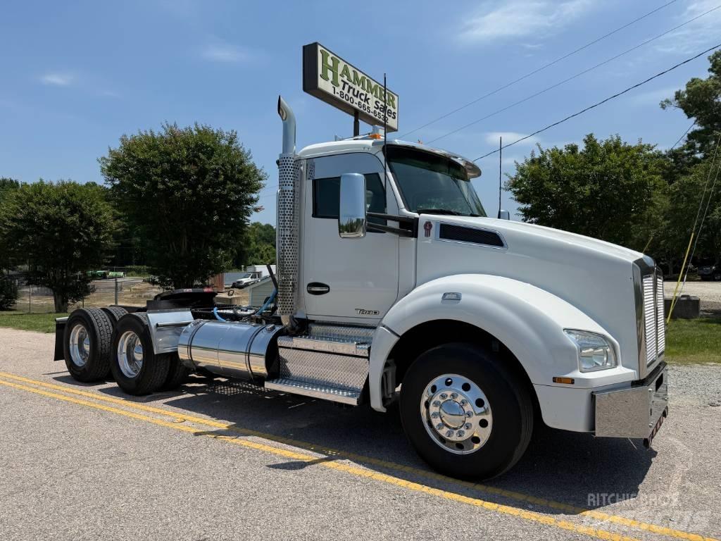 Kenworth T 880 Tractor Units