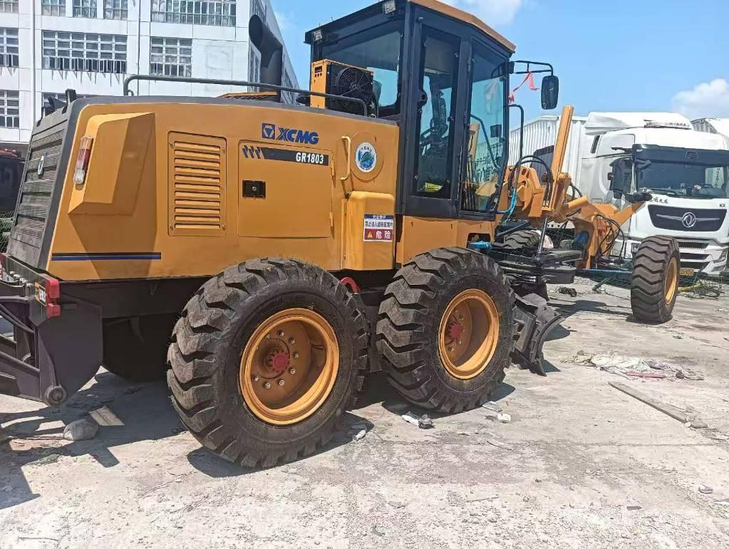 XCMG 1803 Graders