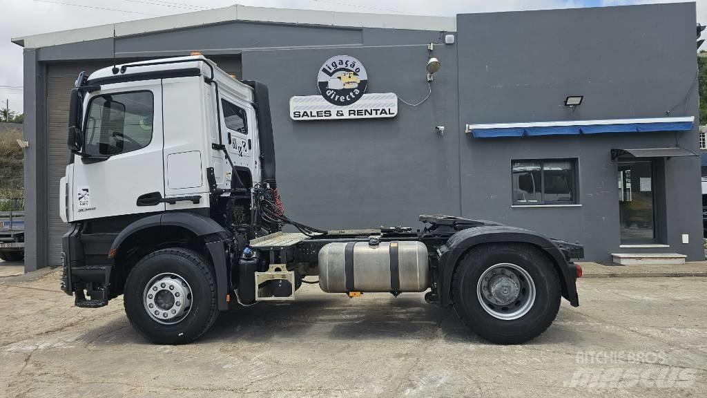 Mercedes-Benz 2045 Tractor Units