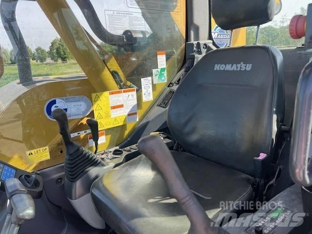 Maeda LC 785 Tracked cranes