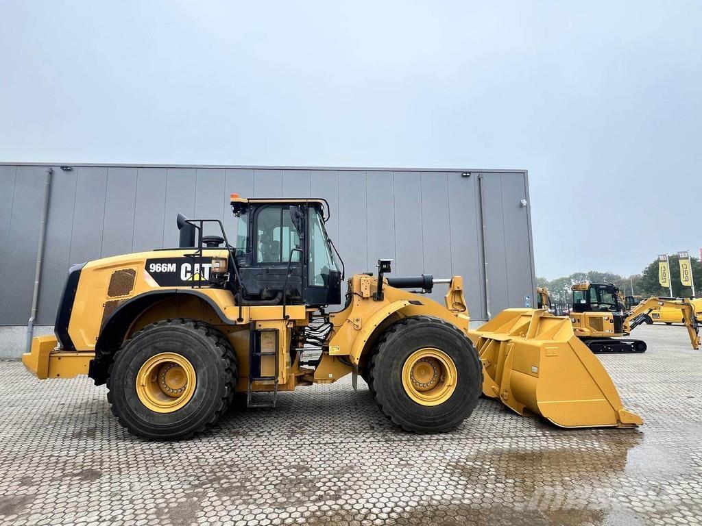 CAT 966M Wheel loaders