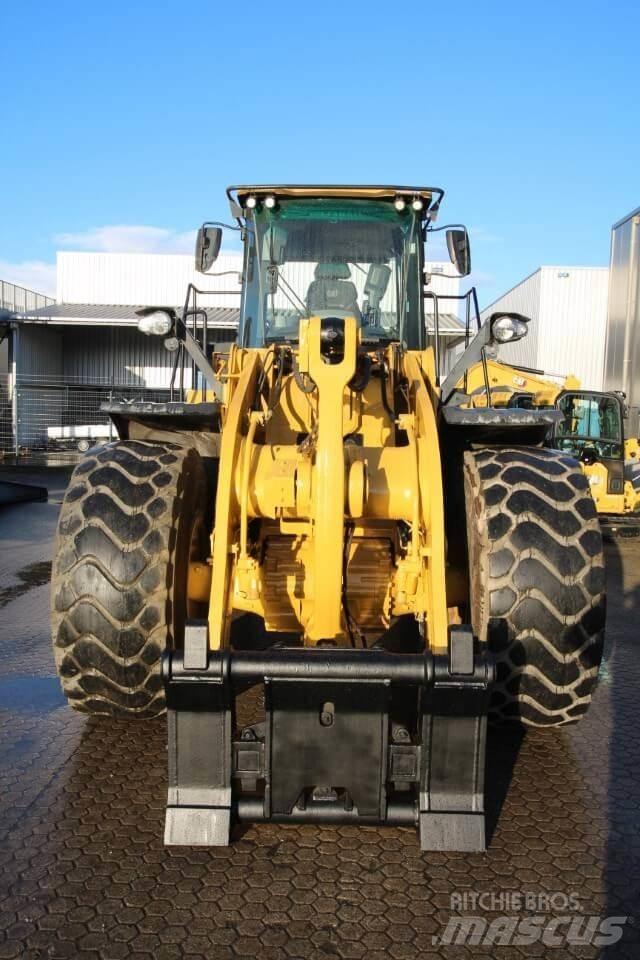 CAT 966M Wheel loaders