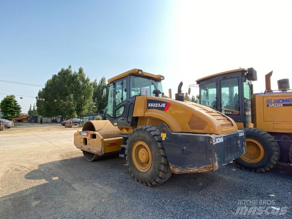 XCMG SX233JE Single drum rollers