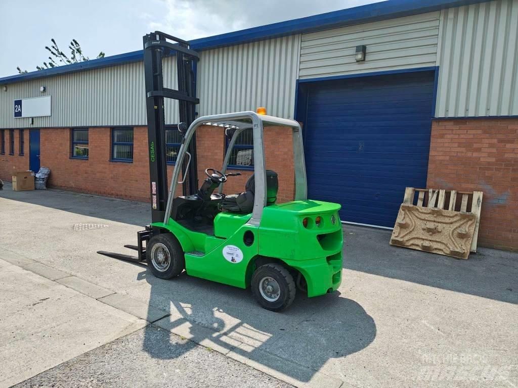 Cesab M 325 Diesel trucks