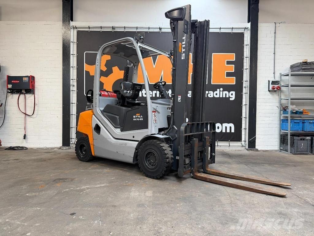 Still RX70-25T LPG trucks