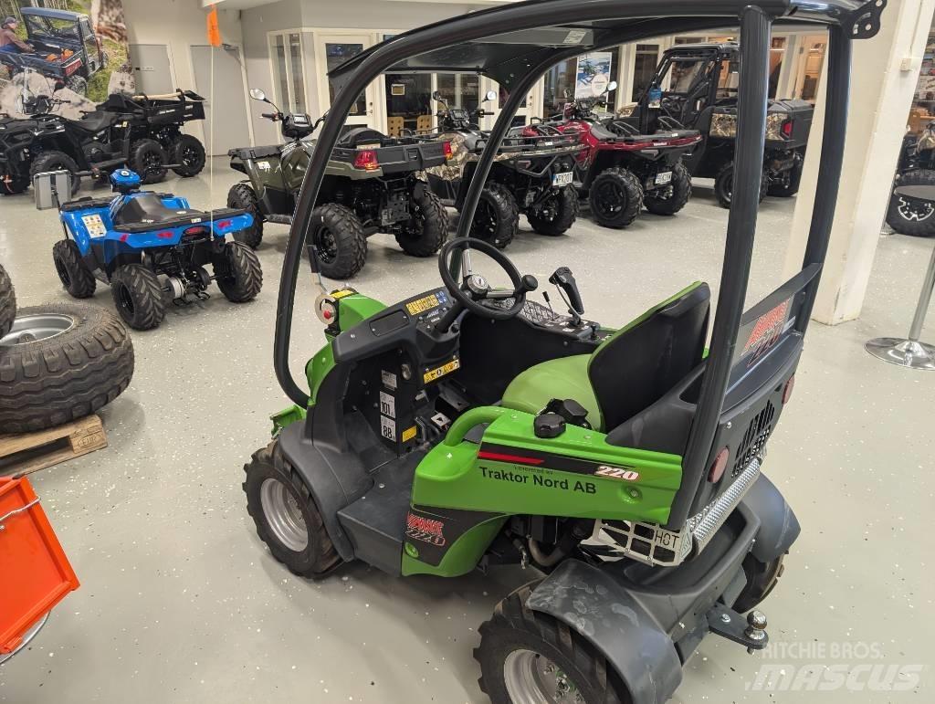 Avant 220 Multi purpose loaders