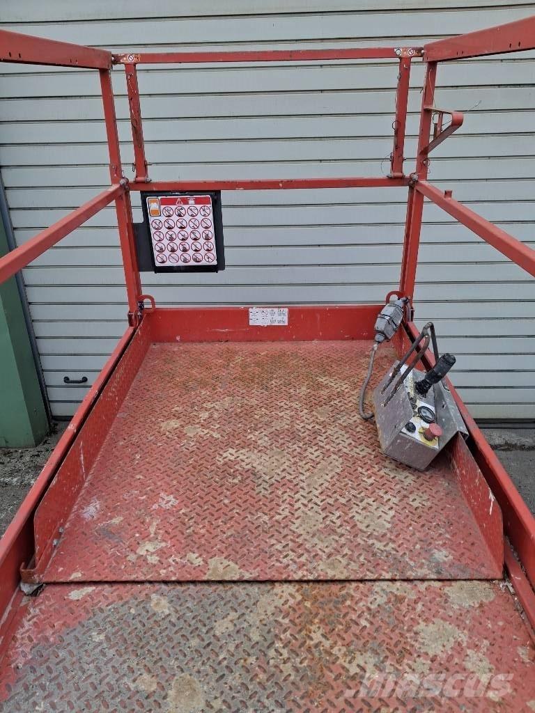 SkyJack SJ III 4632 Scissor lifts