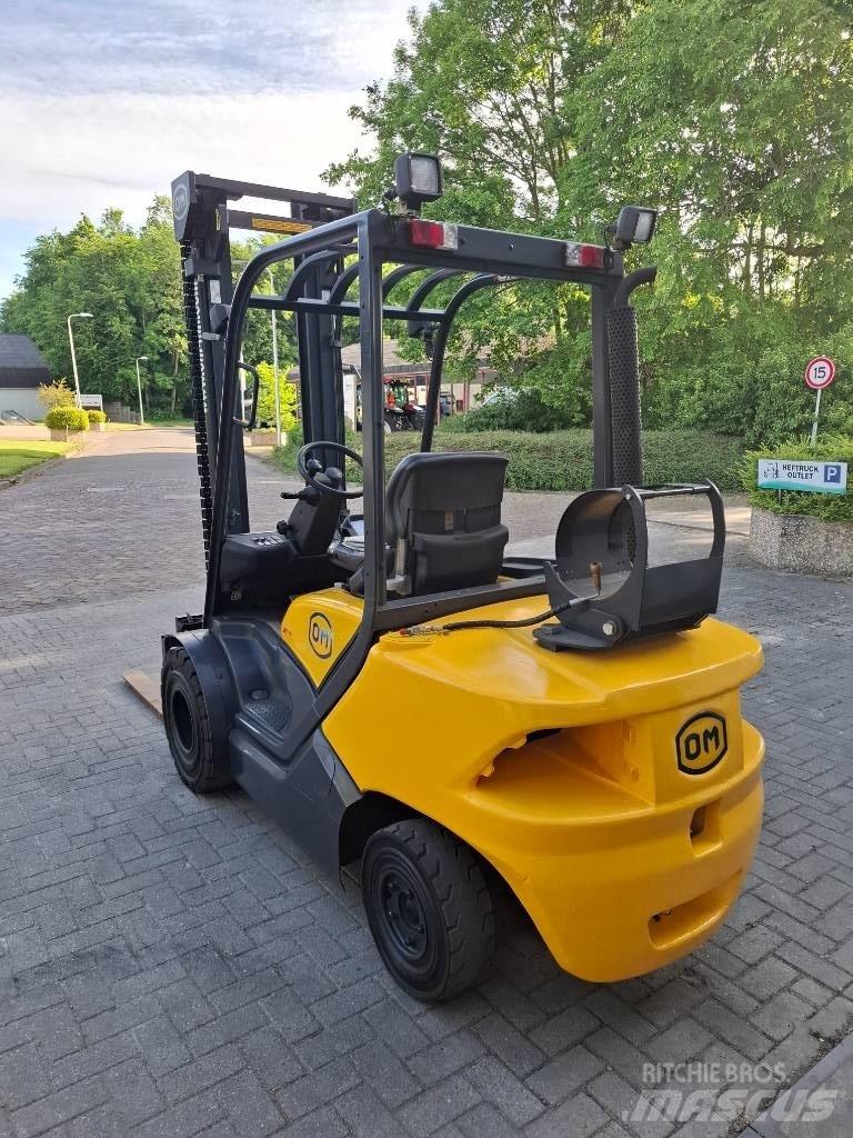 OM XG30 Heftruck LPG trucks