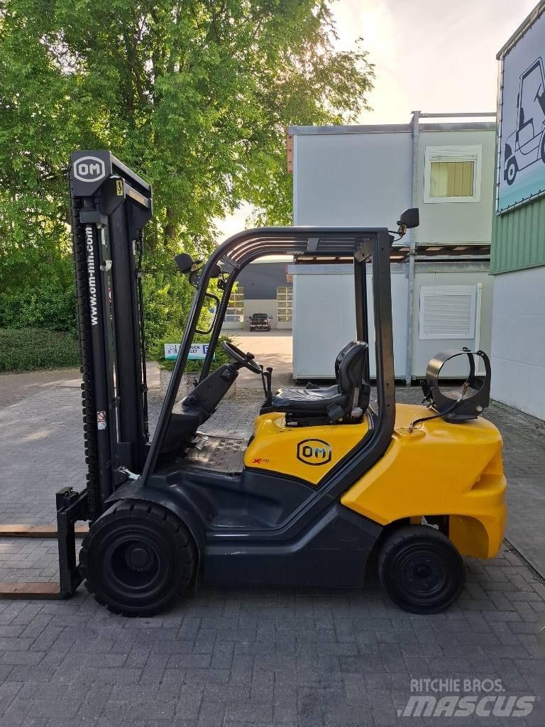 OM XG30 Heftruck LPG trucks