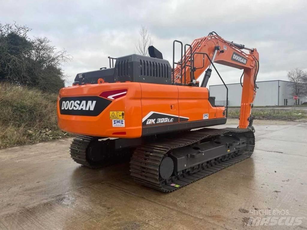 Doosan Dx300LC-7 Crawler excavators