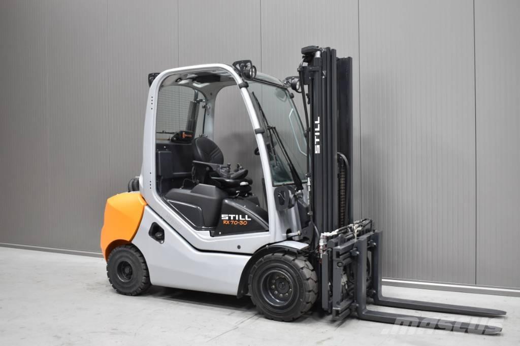 Still RX 70-30 Diesel trucks