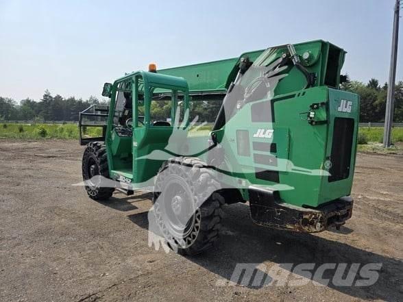 SkyTrak 8042 Telescopic handlers