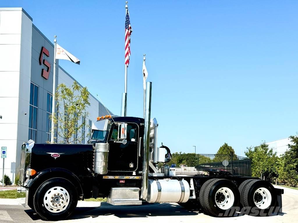 Peterbilt 379 Tractor Units
