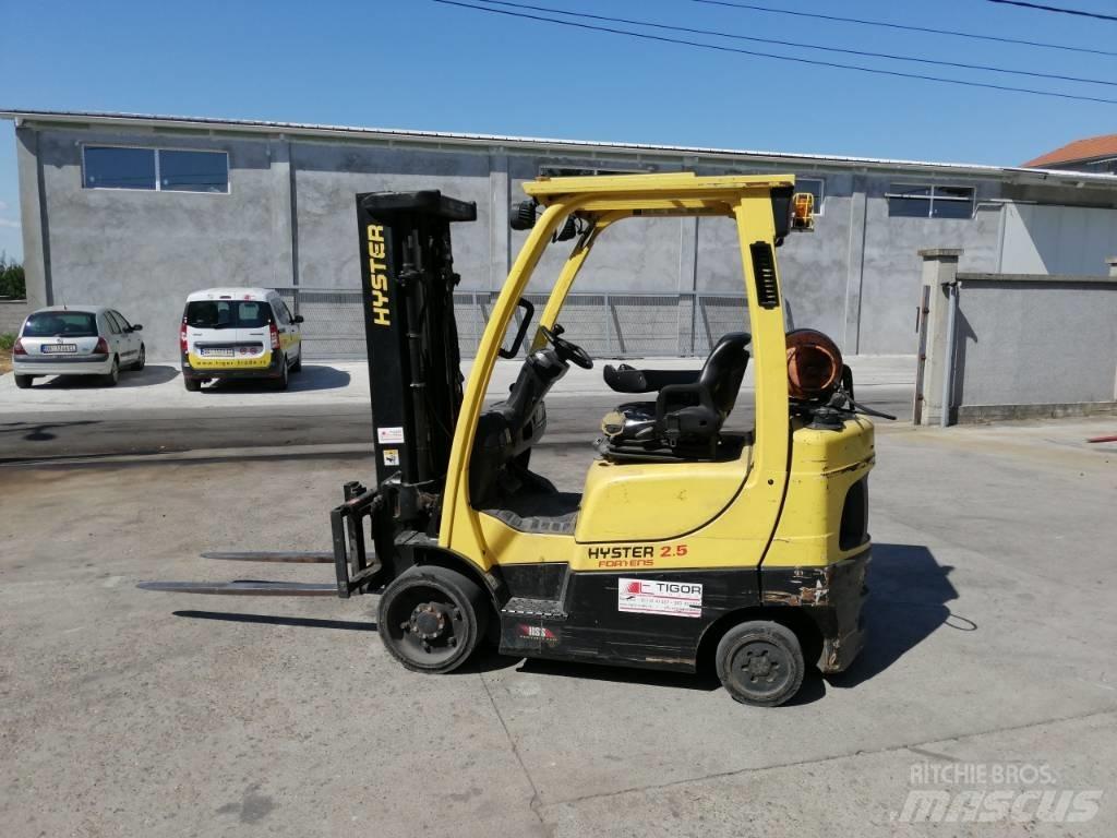 Hyster S2.5FT LPG trucks