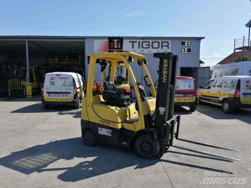 Hyster S2.5FT LPG trucks