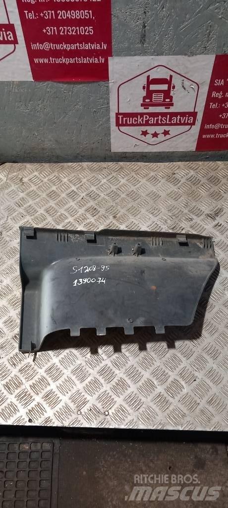 Scania 94 D.   1390074 Cabins and interior
