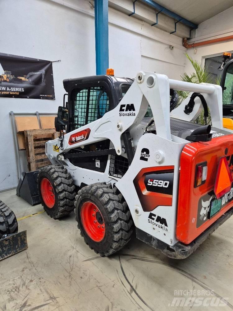 Bobcat S 590 Skid steer loaders