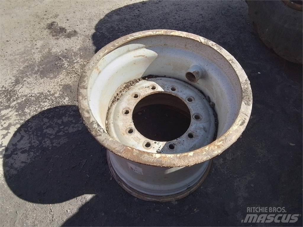 Valmet 901 22x24,5 Tyres, wheels and rims