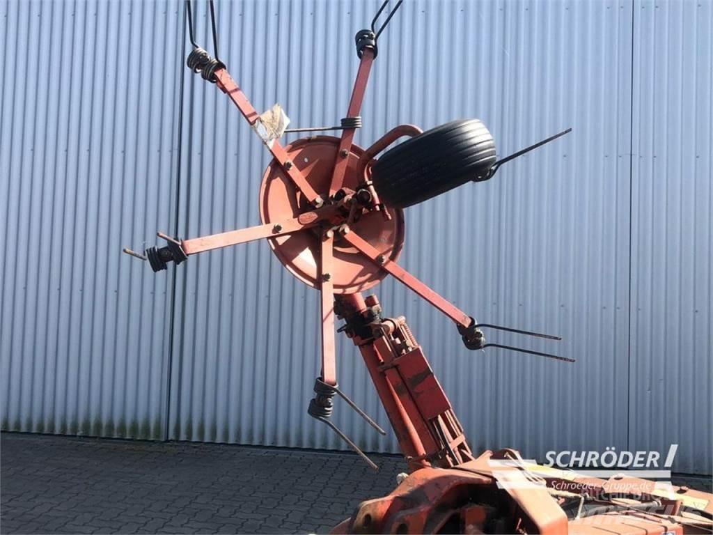Kuhn GF 5000 MHA Rakes and tedders