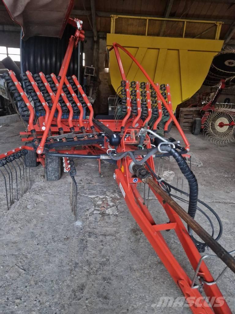 Kuhn 5031T Rakes and tedders