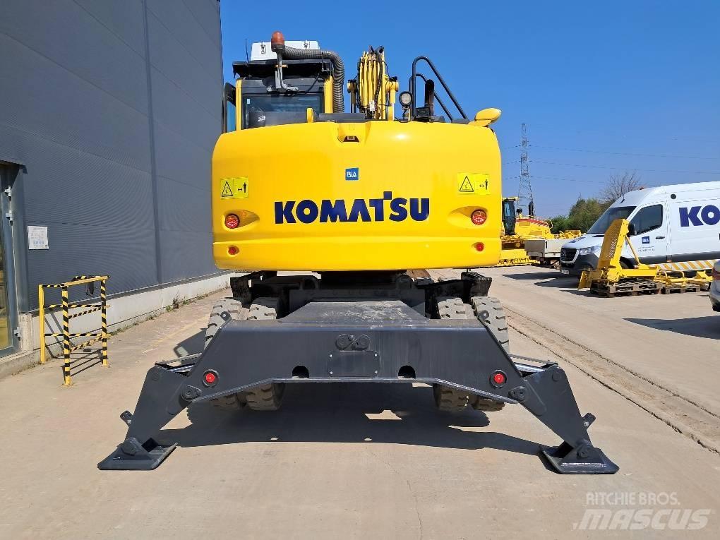 Komatsu PW148-10 Wheeled excavators
