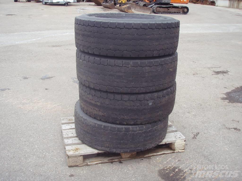Goodyear 315/70-22,5 Tyres, wheels and rims