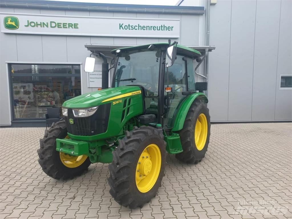 John Deere 5067E Tractors