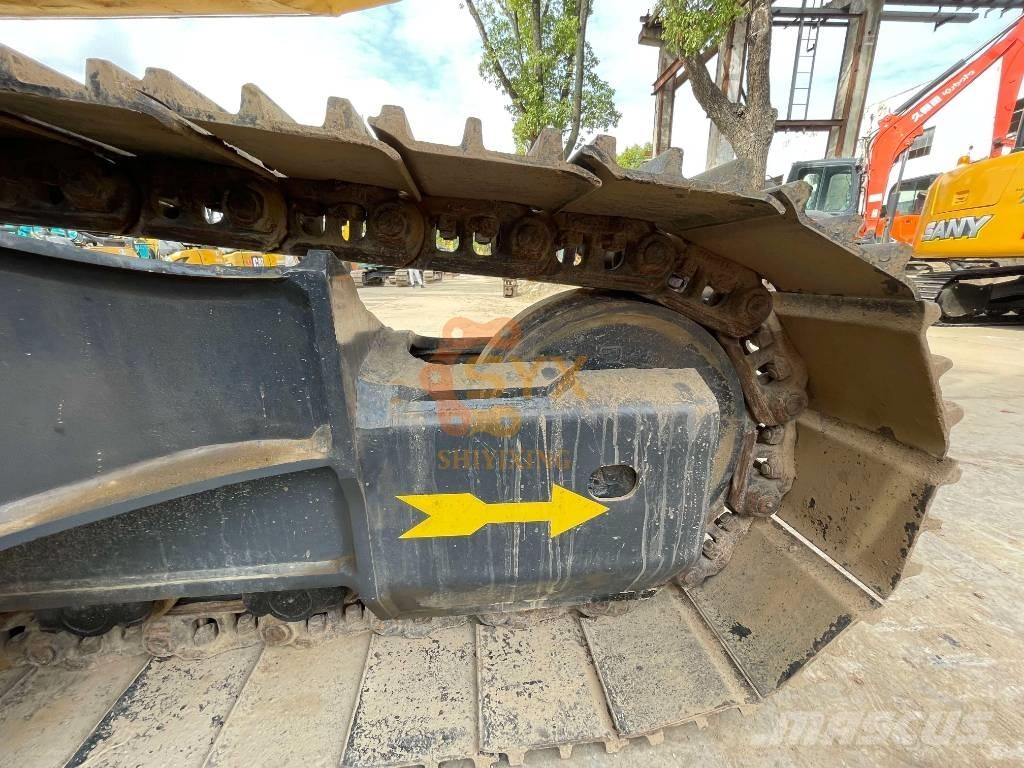 Komatsu PC 200-8 Crawler excavators