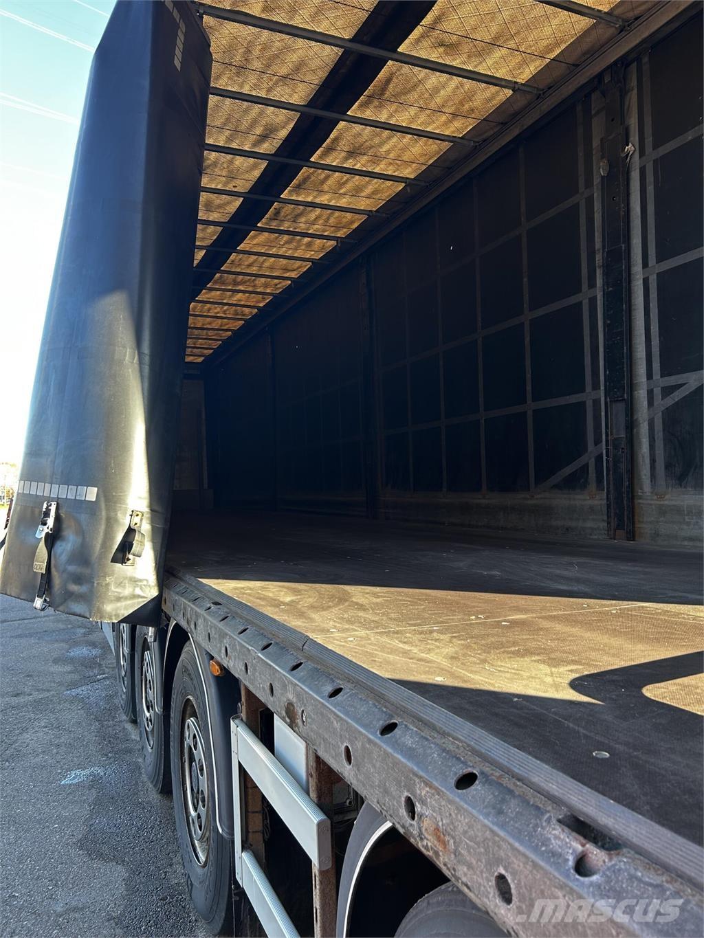 Nordic Trailer  Curtainsider semi-trailers